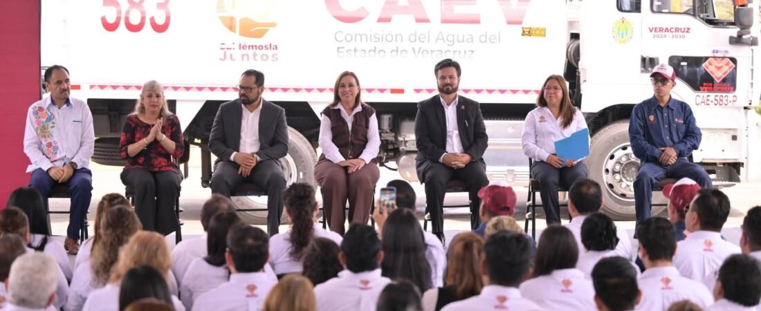 Amplia Rocío Nahle capacidad de respuesta para contingencias con 30 pipas para la CAEV