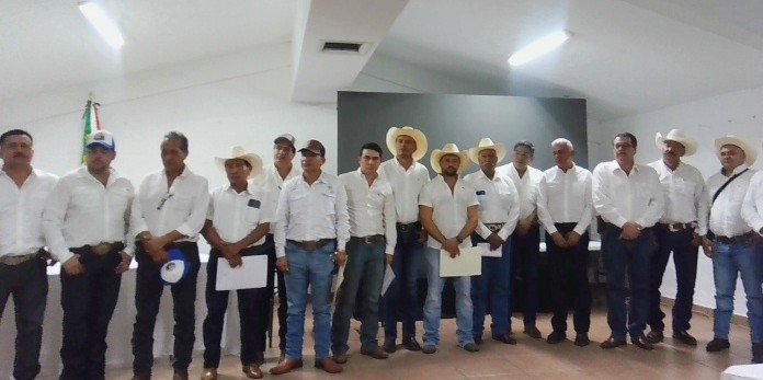 Continuidad en la Asociación Ganadera Local de Tuxpan; José Enrique Quiroz Aldana seguirá al frente por dos años más